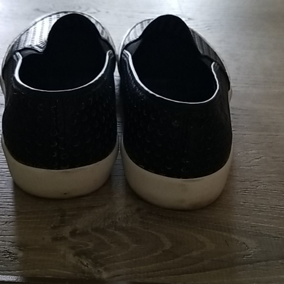 Laser Cut Slipon Loafer - Picture 4 of 5